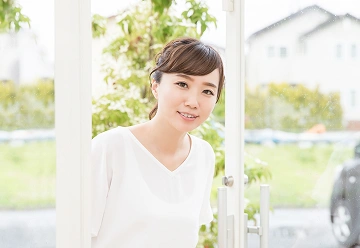 Visit our office 到店咨询
